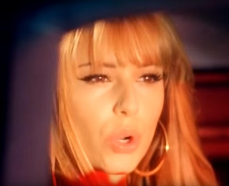 Girls Aloud - 'Something Kinda Ooooh'