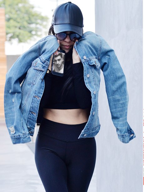 Kourtney Kardashian Zayn Screen Saver