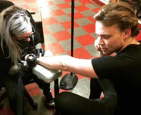 5SOS Ashton Irwin Instagram
