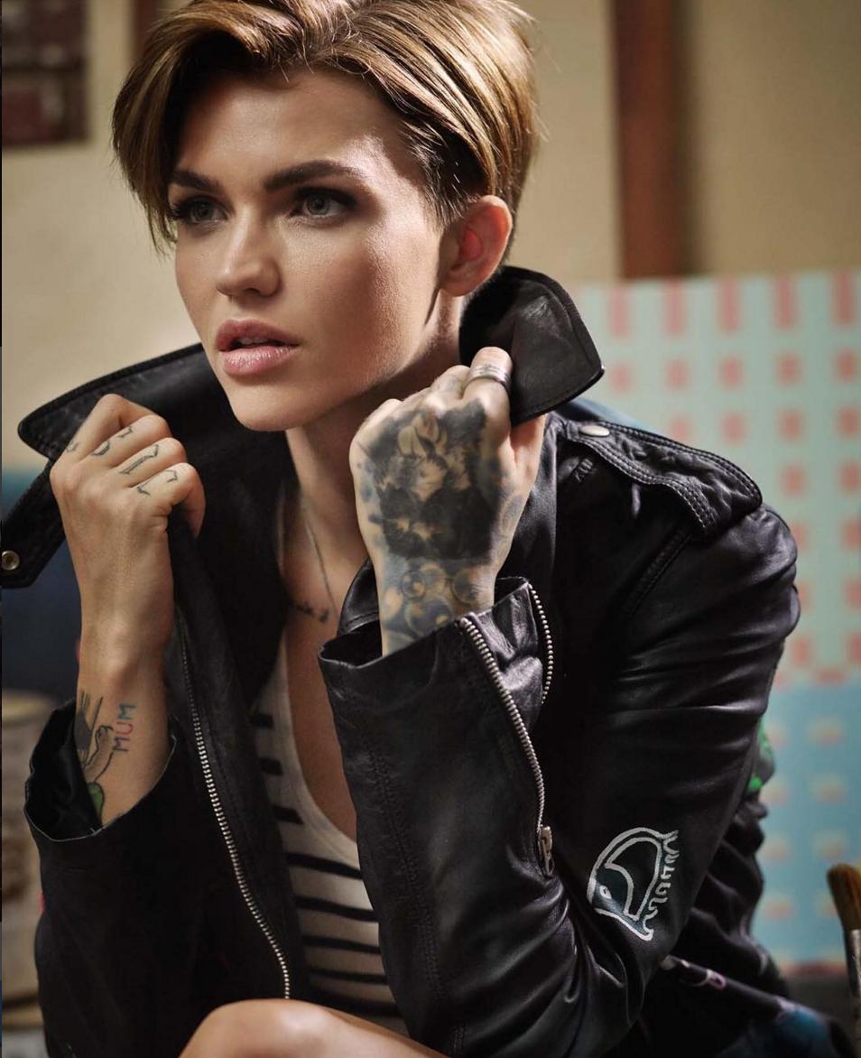 Ruby Rose Has A Tweeted An Important Question For People With Lips That ...