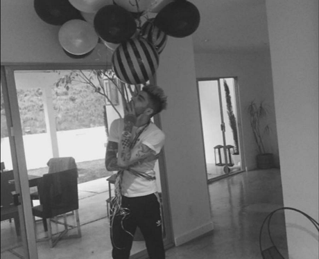 ZAYN celebrates US Number 1 with balloons