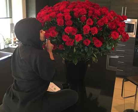 Blac Chyna's Valentine's Day 2016 present - roses
