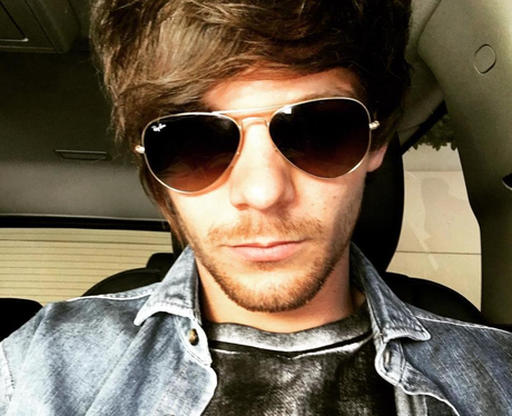 Louis Tomlinson Instagram Selfie