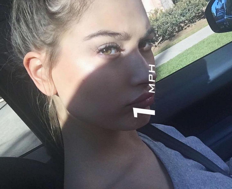 Hailey Baldwin selfie