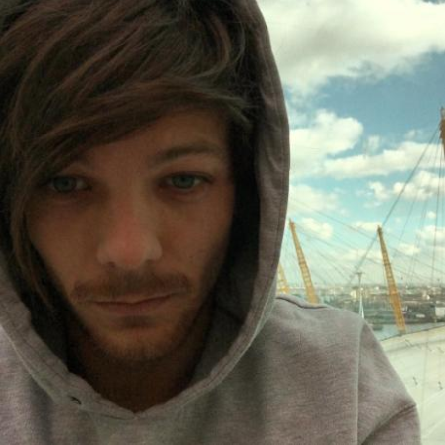 Louis Tomlinson O2 Instagram