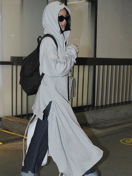 Rihanna returns to LA at LAX in Los Angeles, CA