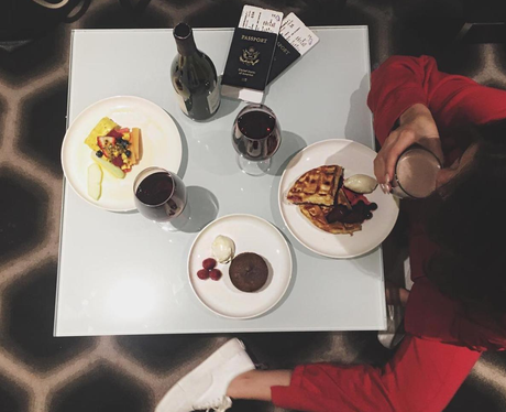 Selena Gomez eats a HUGE meal before Paris Fashion