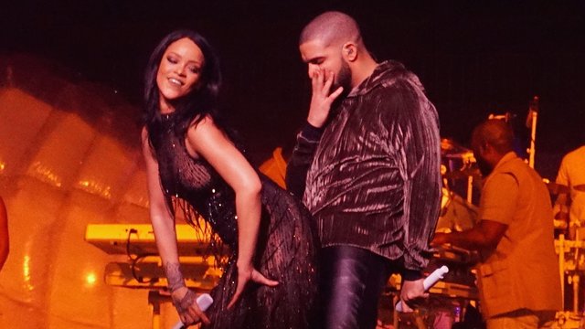 Drake and Rihanna on stage during ANTI World Tour