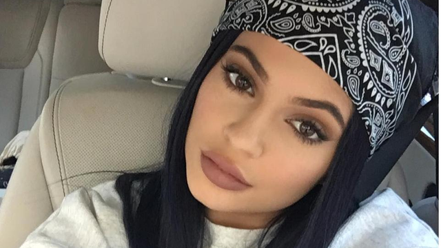 Kylie Jenner shows off pout in new selfie