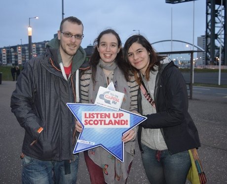 Were you pap'd by the Capital Street Stars?