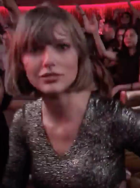 Taylor Swift parties at Calvin Harris's gig