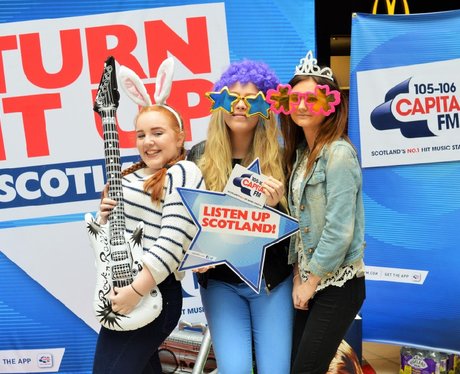 Were you pap'd by the Capital Street Stars?