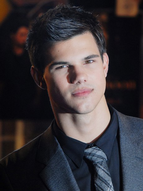 16 Pics Of Taylor Lautner S Insane Body Transformation That Ll