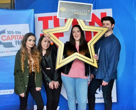 Were you pap'd by the Capital Street Stars?