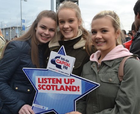 Were you pap'd by the Capital Street Stars?