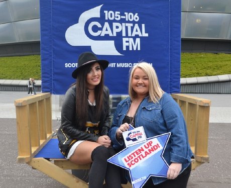 Were you pap'd by the Capital Street Stars?