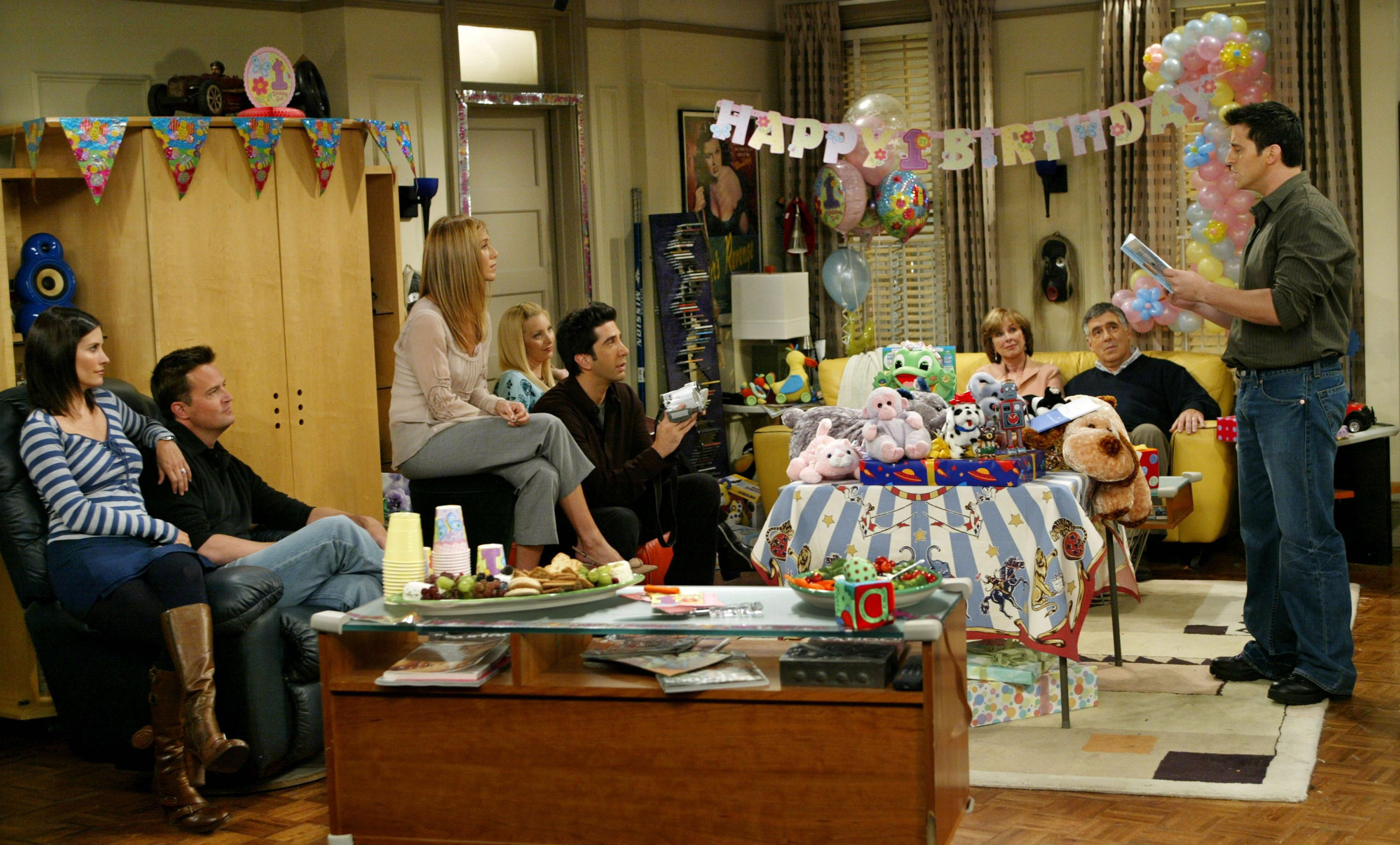 Chandler Bing's apartment FRIENDS