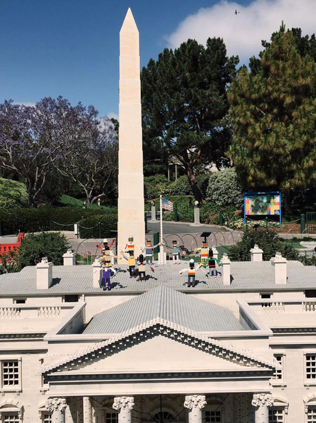 Kendall and Kylie Jenner make lego versions of the