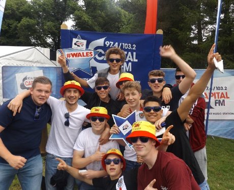 Cardiff Fanzone: Wales v England