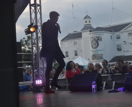Were you pap'd by the Capital Street Stars