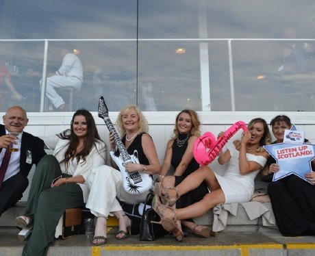 Were you pap'd by the Capital Street Stars?