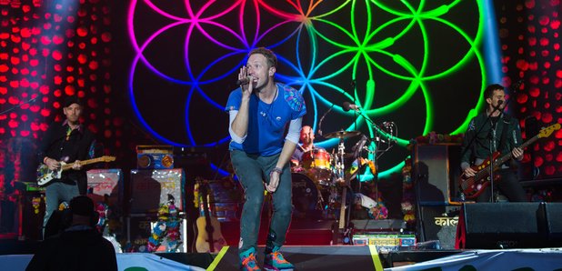 Coldplay play Glastonbury 2016