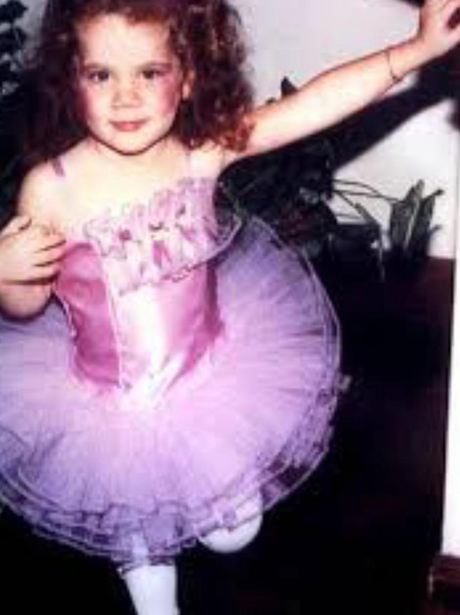 Kris Jenner posts adorable throwback photo of Khlo