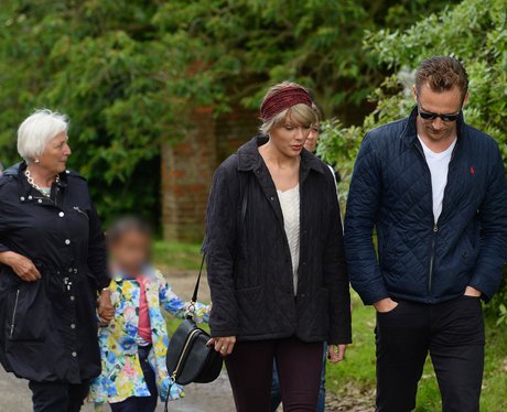 Taylor Swift and Tom Hiddleston in Suffolk