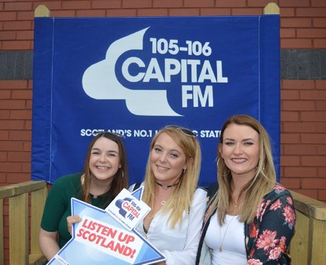 Were you pap'd by the Capital Street Stars?