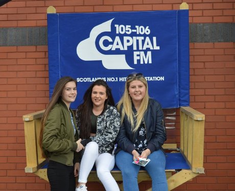 Were you pap'd by the Capital Street Stars?