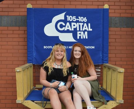 Were you pap'd by the Capital Street Stars?