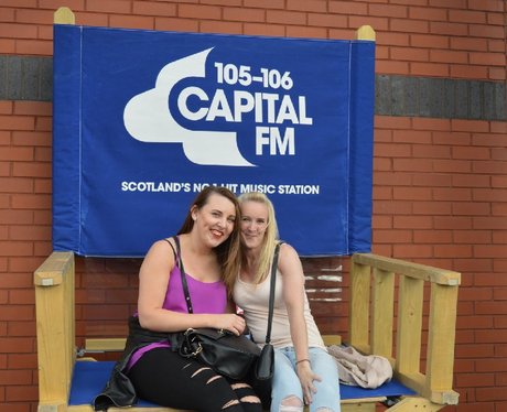 Were you pap'd by the Capital Street Stars?