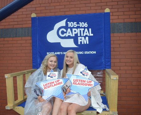 Were you pap'd by the Capital Street Stars?