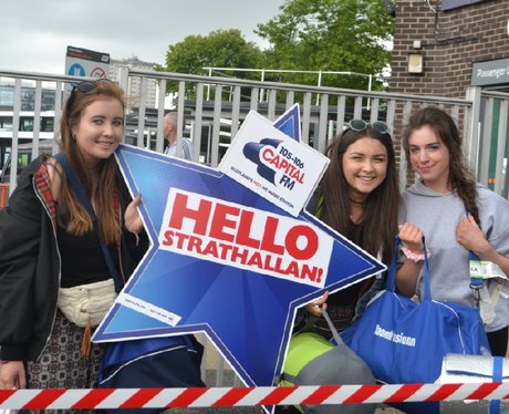 Were you pap'd by the Capital Street Stars?