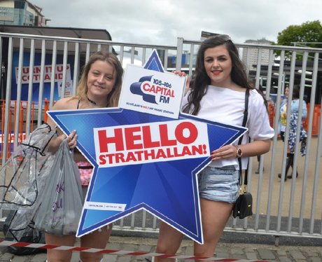Were you pap'd by the Capital Street Stars?