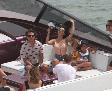 Kourtney Kardashian takes her kids on a speedboat