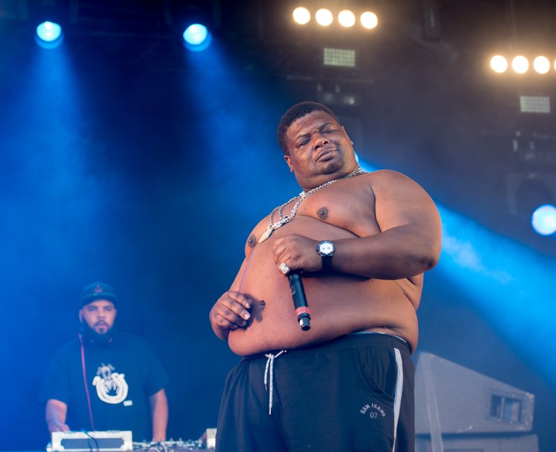 we-ve-gotta-admit-big-narstie-s-appearance-on-stage-was-truly