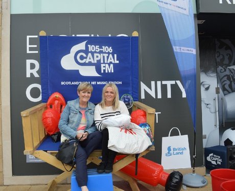 Were you pap'd by the Capital Street Stars?