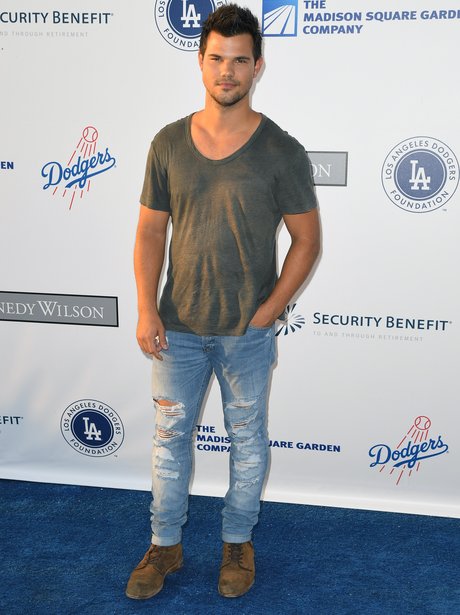 Taylor Lautner attends charity event 2016