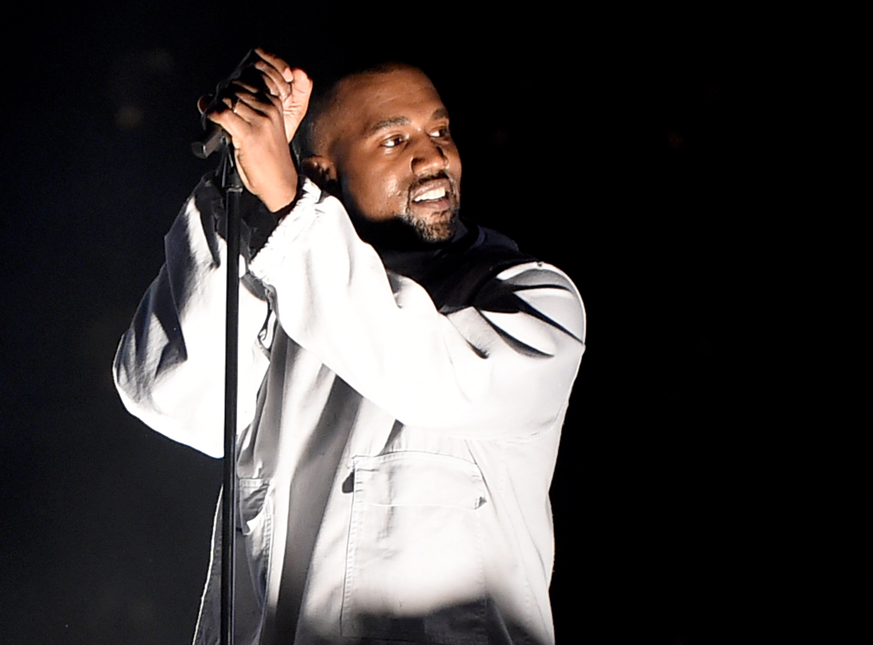 Kanye West at 102.7 KIIS FM's 2015 Wango Tango - S