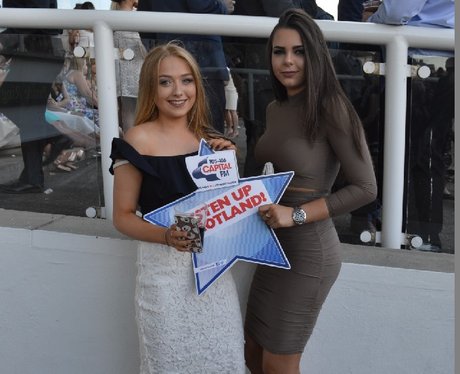 Were you pap'd by the Capital Street Stars?