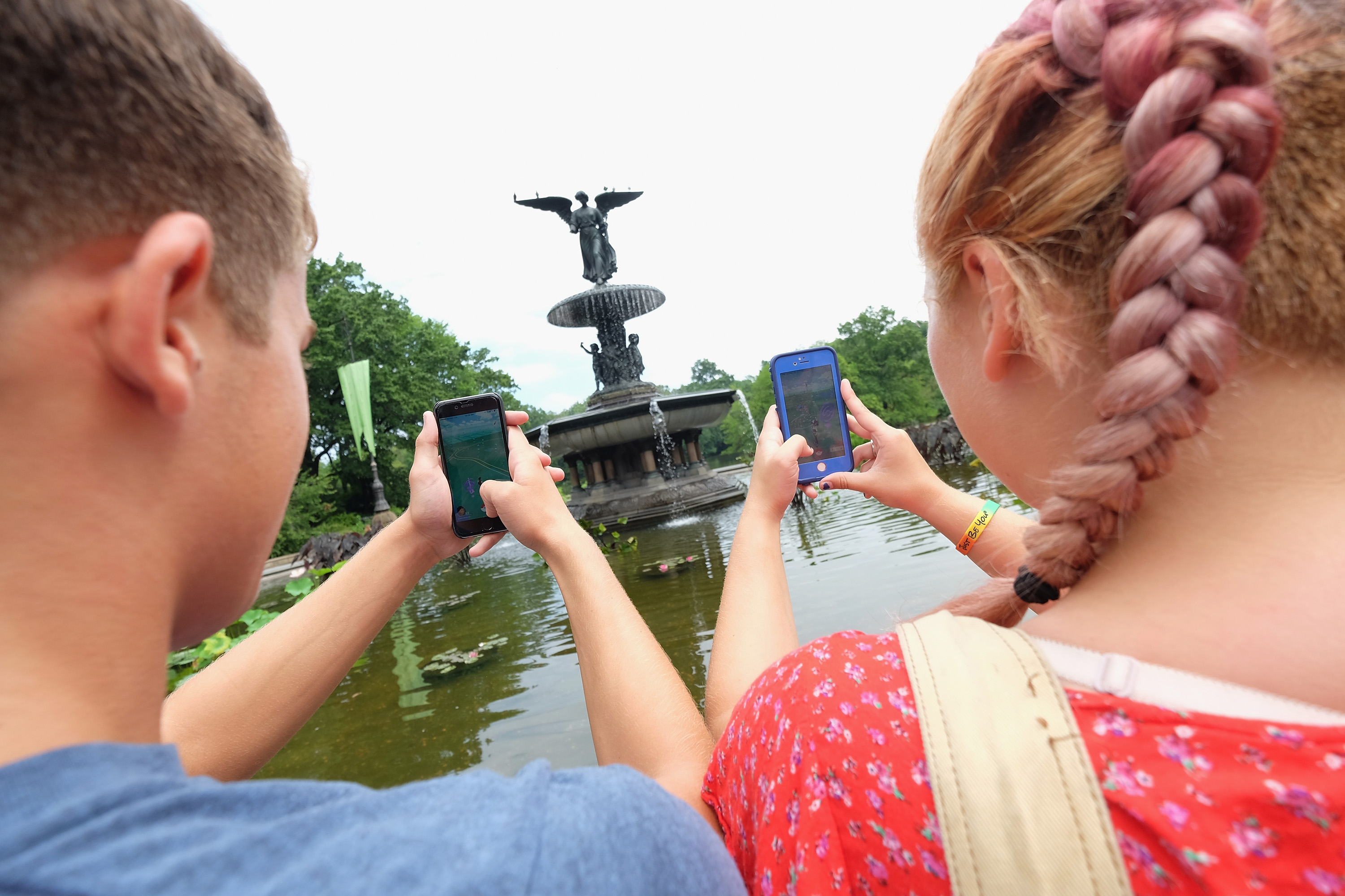 Pokemon Go Craze Hits New York City