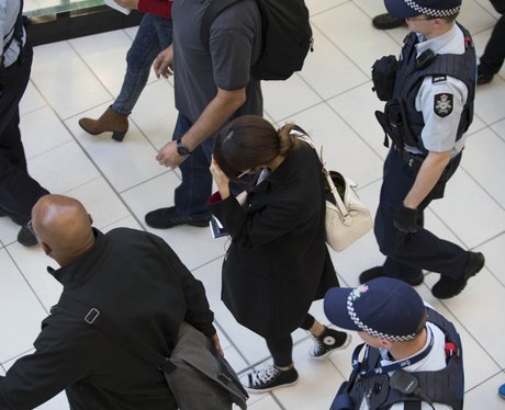 Selena Gomezs excessive security in Sydney