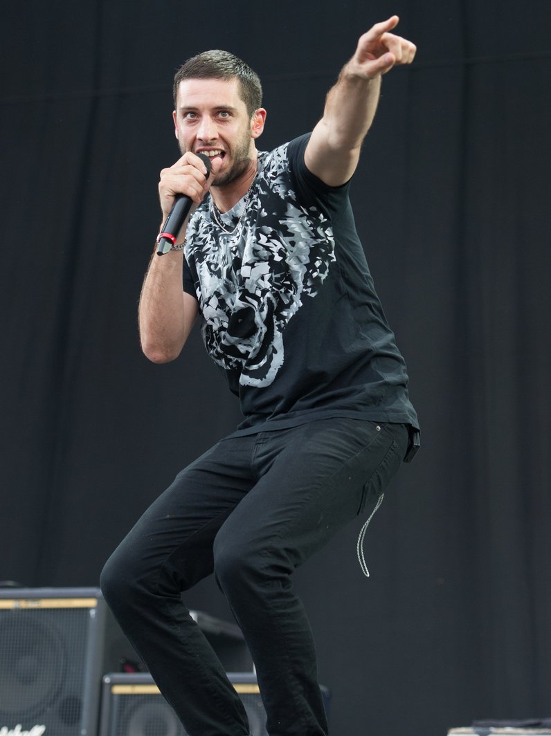 Example live at V Festival 2016 (Weston day 1)