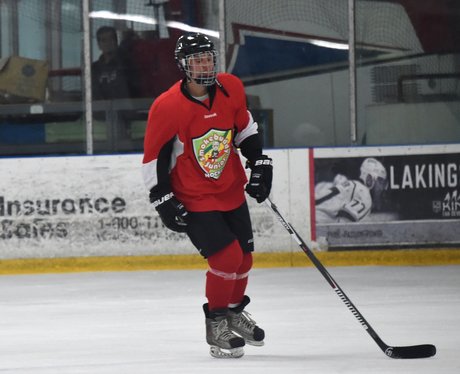 Justin Bieber plays ice hockey