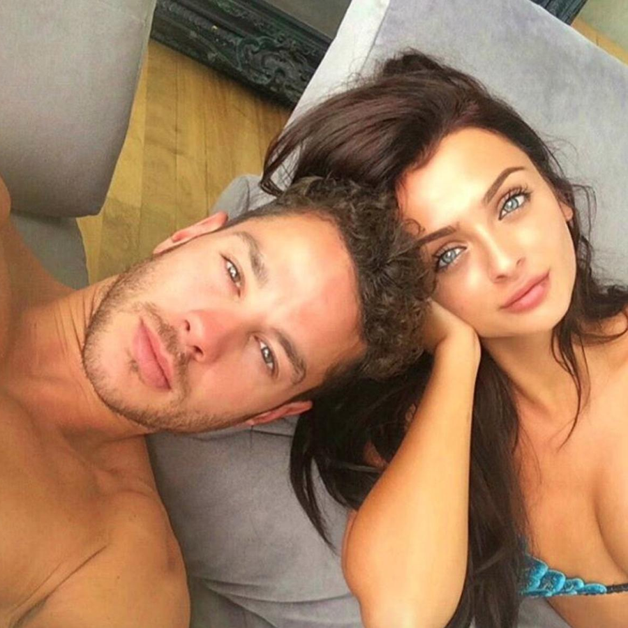 Kady McDermott and Scott Love Island 2016