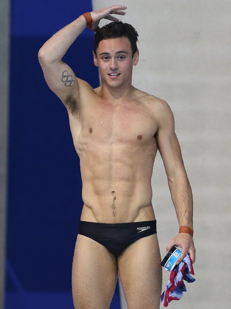 Tom Daley S Sexiest Pics Pics That Prove He S The Hottest Star Right Now Capital