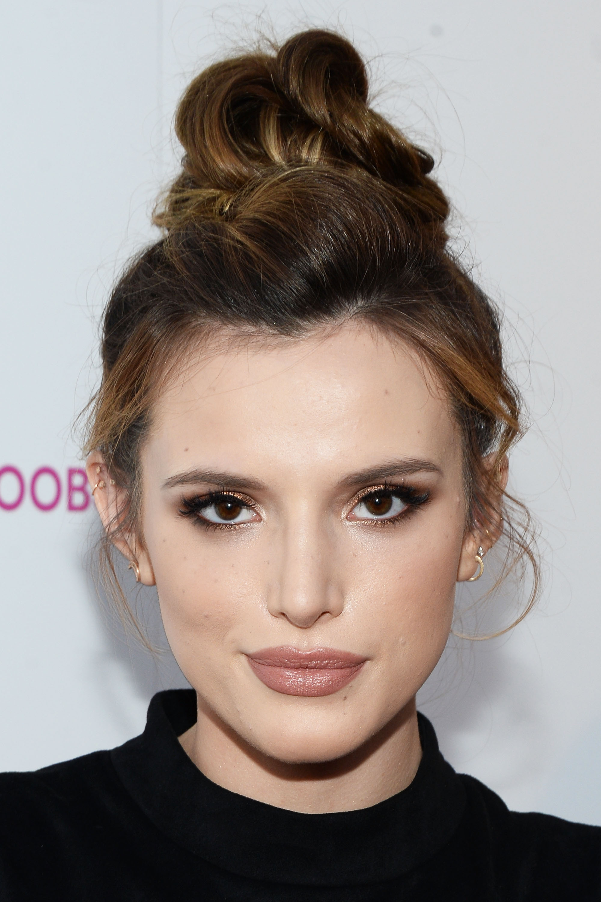 Bella Thorne Has Announced She's Bisexual In The Most Low ...