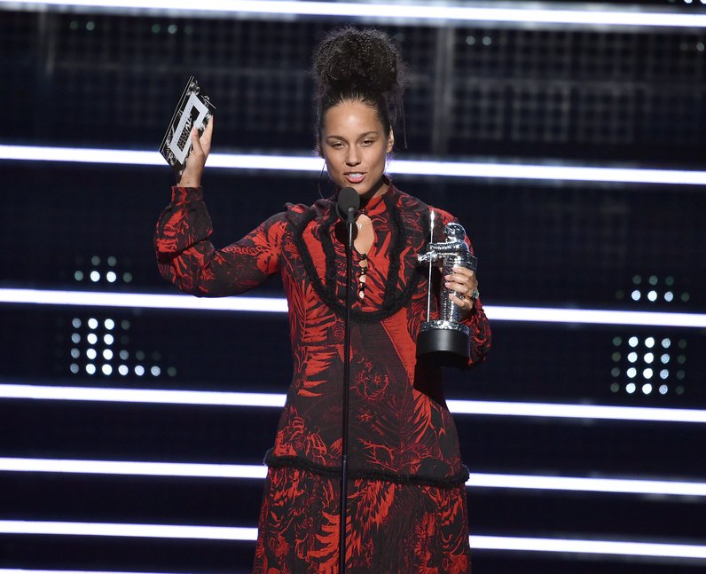 Alicia Keys Award MTV VMAs 2016
