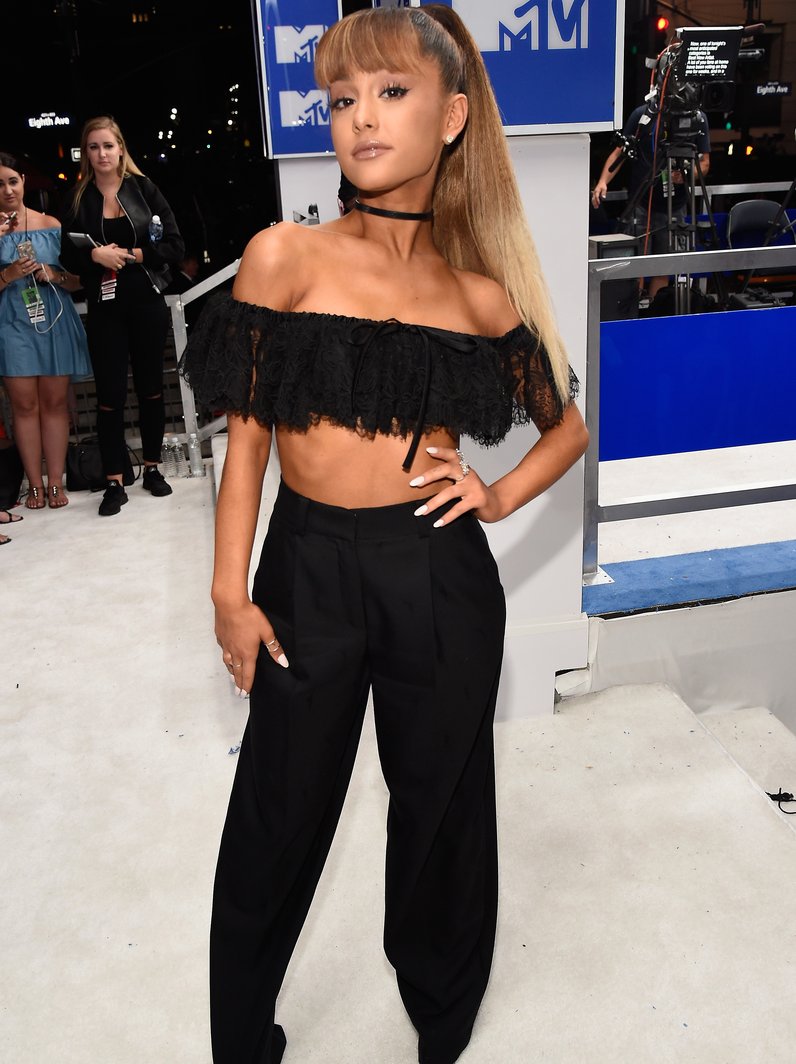 Ariana Grande MTV VMAs Red Carpet Arrivals 2016